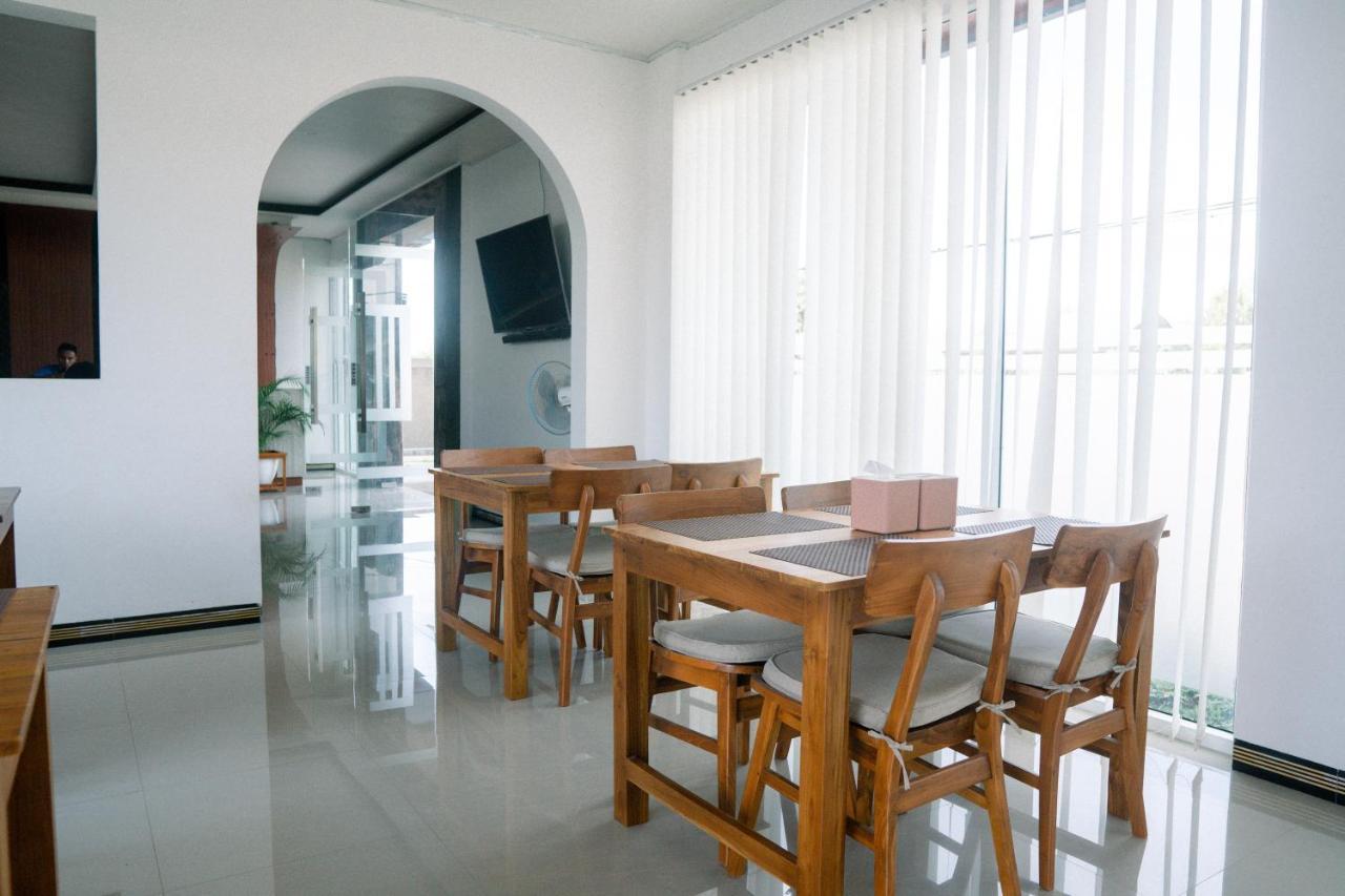 Christika Homestay Labuan Bajo Eksteriør bilde
