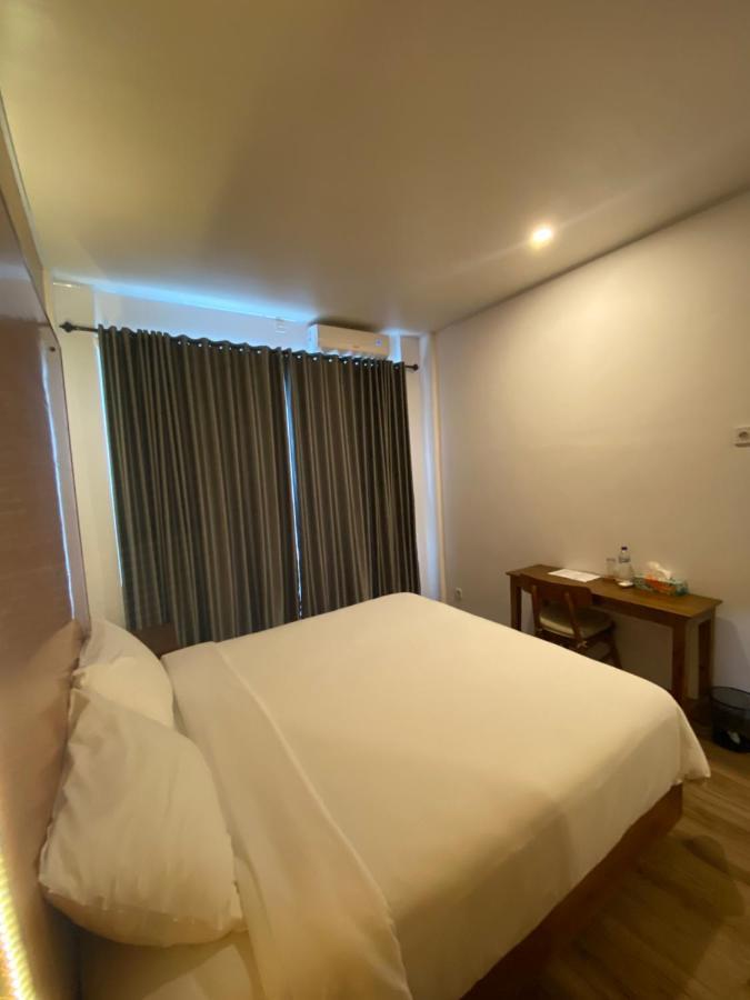 Christika Homestay Labuan Bajo Eksteriør bilde
