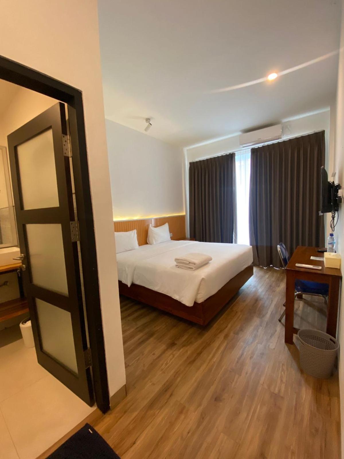 Christika Homestay Labuan Bajo Eksteriør bilde