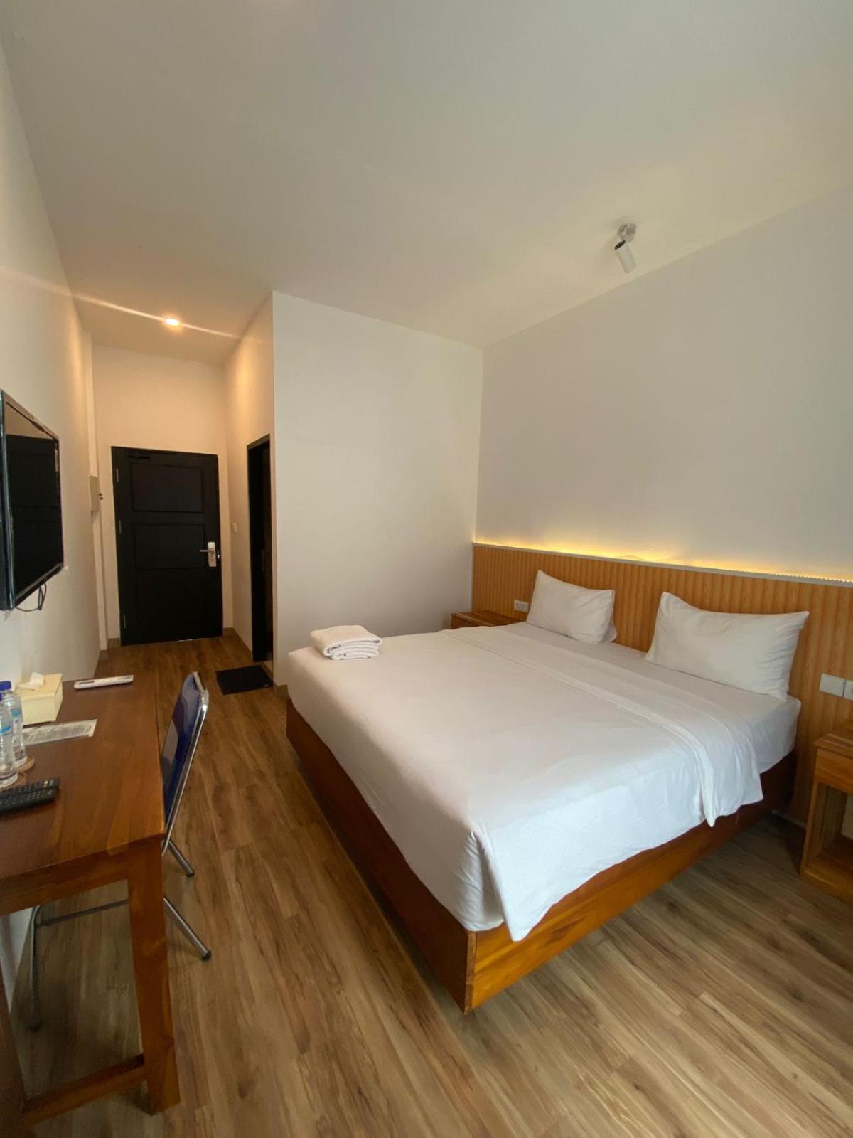 Christika Homestay Labuan Bajo Eksteriør bilde